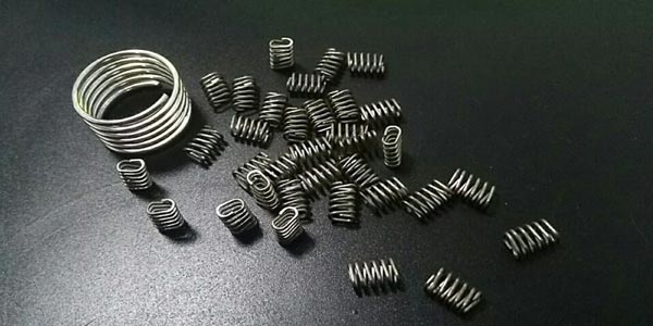不锈钢小弹簧 不锈钢小弹簧