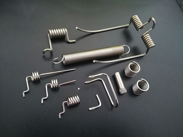 弹簧 弹簧