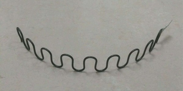 波形弹簧直径变化规律